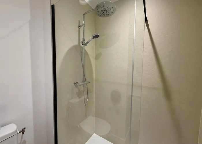 T2 Rénové Avec Salon Séparé, Canapé, Tv * La Roche-sur-Yon