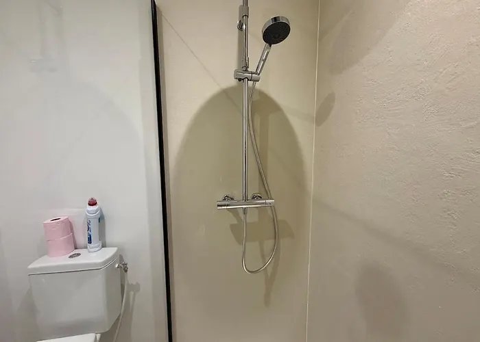 T2 Renove Avec Salon Separe, Canape, Tv * La Roche-sur-Yon