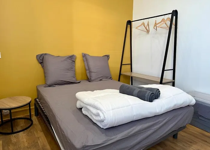 T2 Renove Avec Salon Separe, Canape, Tv Apartment La Roche-sur-Yon