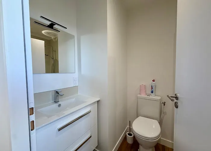 Apartment T2 Renove Avec Salon Separe, Canape, Tv La Roche-sur-Yon